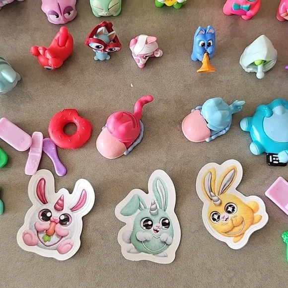 ✨️SOLD✨️Lost Kitties Collection x37 Lot - Picture 8 of 10